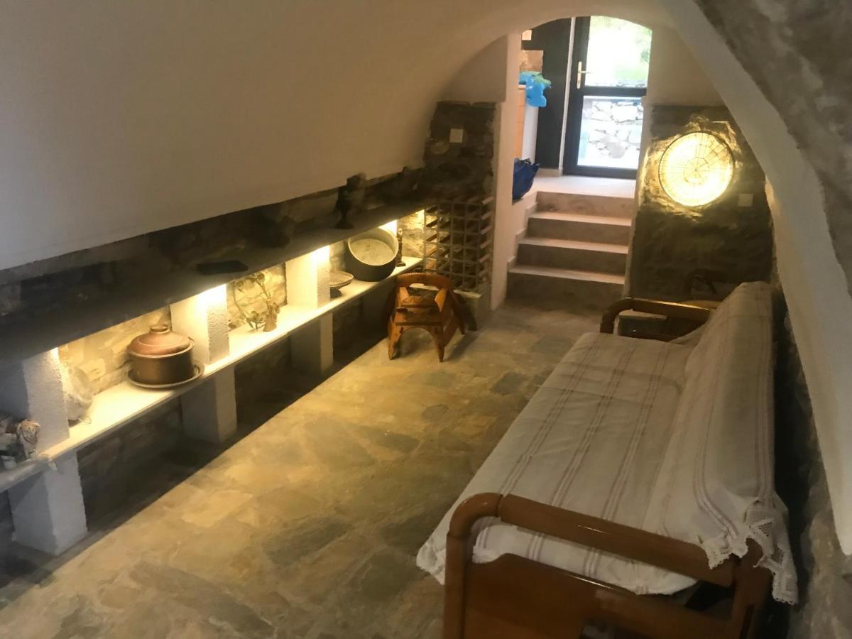 Lagadi 1860 Pension Trakhila Buitenkant foto