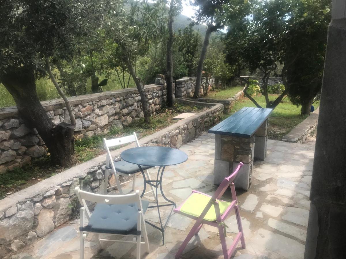 Lagadi 1860 Pension Trakhila Buitenkant foto
